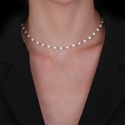 Colar Chocker Trevo Branco Ouro 24k - Imagem 2