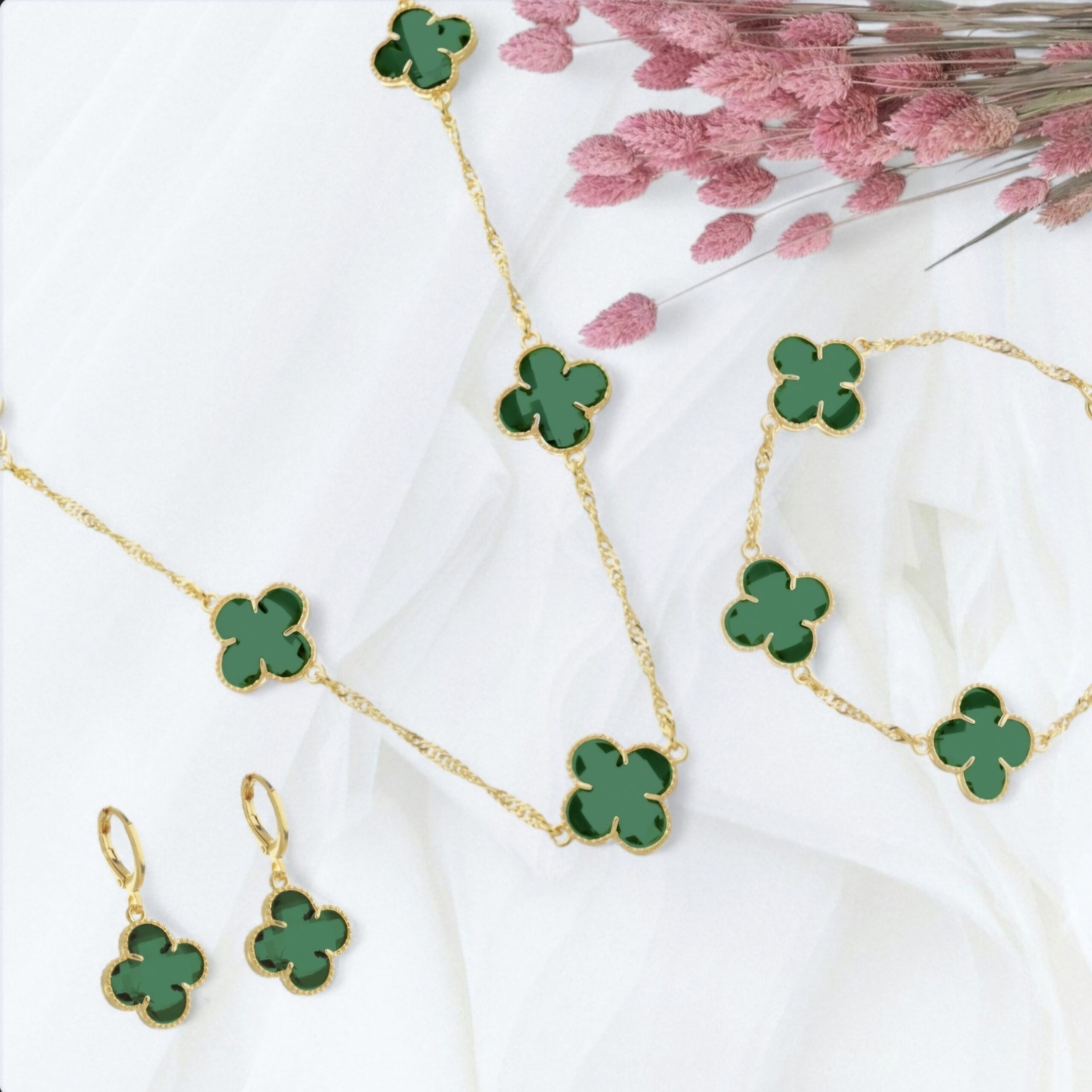 Conjunto completo Trevo verde ouro 24k